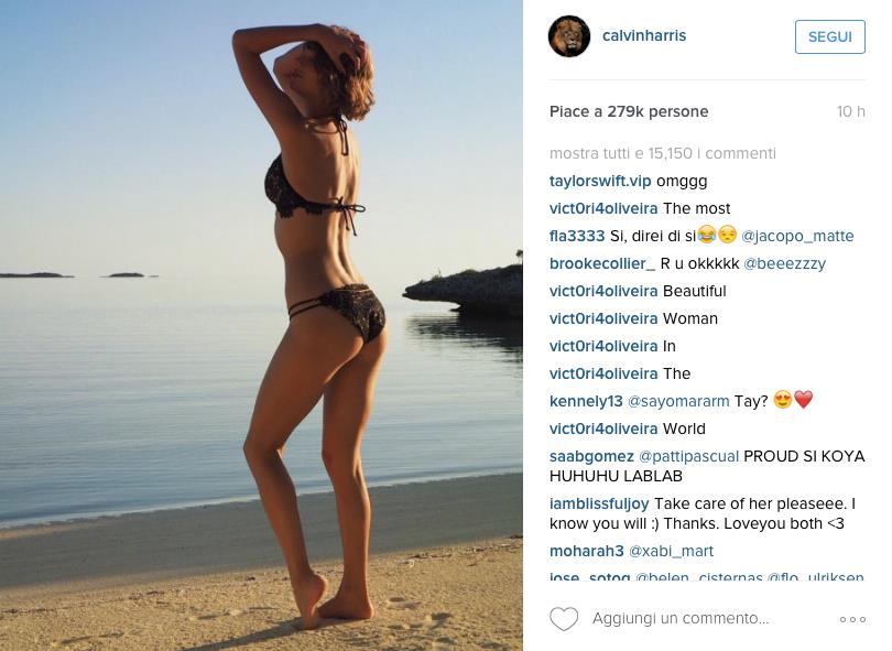 Taylor Swift bacia Calvin Harris in vacanza Primo piano di Taylor Swift in bikini