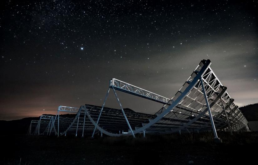 Telescopio CHIME capta misterioso segnale nello Spazio Suggestivo scatto del telescopio CHIME