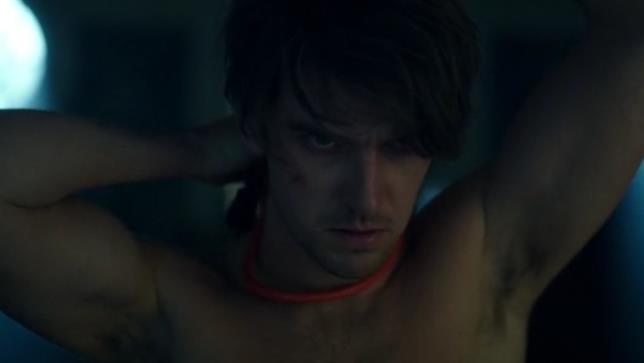 David tenta il suicidio David tenta il suicidio in una scena tratta dal primo episodio di Legion