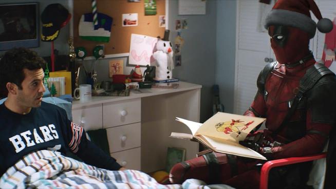 C'era una volta Deadpool, la recensione della versione censurata di Deadpool 2 Fred Savage e Deadpool in una scena dal film C'era una volta Deadpool