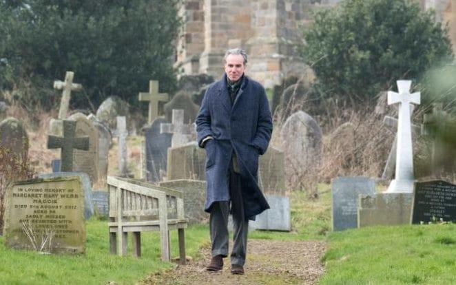 Phantom Thread, il nuovo film di Paul Thomas Anderson Daniel Day-Lewis in una scena di Phantom Thread