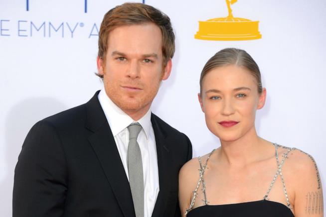 Michael C. Hall ha deciso di sposarsi in gran segreto con la sua compagna Morgan MacGregor Michael C. Hall in posa con la sua compagna, e neo moglie, Morgan MacGregor
