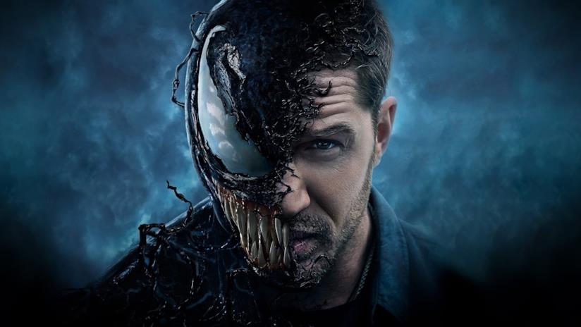 Sembra che Tom Hardy tornerà presto sul set per vestire nuovamente i panni di Eddie Brock in Venom 2 L'attore Tom Hardy ha metà volto ricoperto dal simbionte Venom