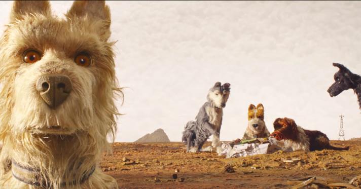I cani protagonisti di L'isola dei cani Chief e i protagonisti di L'isola dei cani