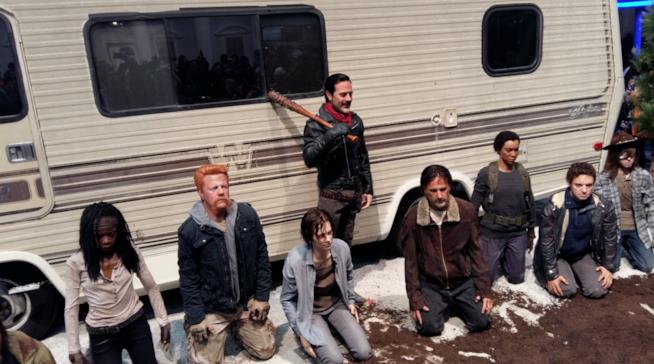 I personaggi di The Walking Dead ricostruiti al Comicon di San Diego Negan e gli altri di The Walking Dead in statue di cera