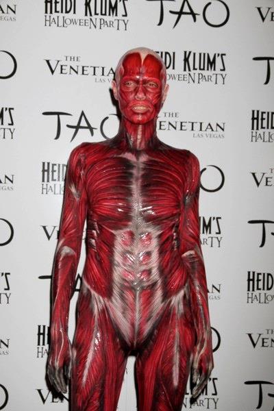 Heidi Klum e i suoi mille volti sfoggiati ad Halloween Heidi Klum travestita per Halloween nel 2011