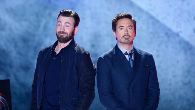 Robert Downey Jr: 'Chris Evans è la ragione per cui i film Marvel funzionano' Chris Evans con Robert Downey Jr.