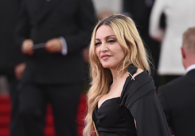 Madonna criticata dal figlio Rocco sui social Primo piano di Madonna