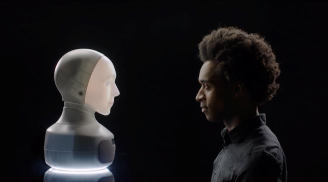 Furhat è il robot social che dà un volto agli assistenti vocali Una foto promozionale del robot social Furhat