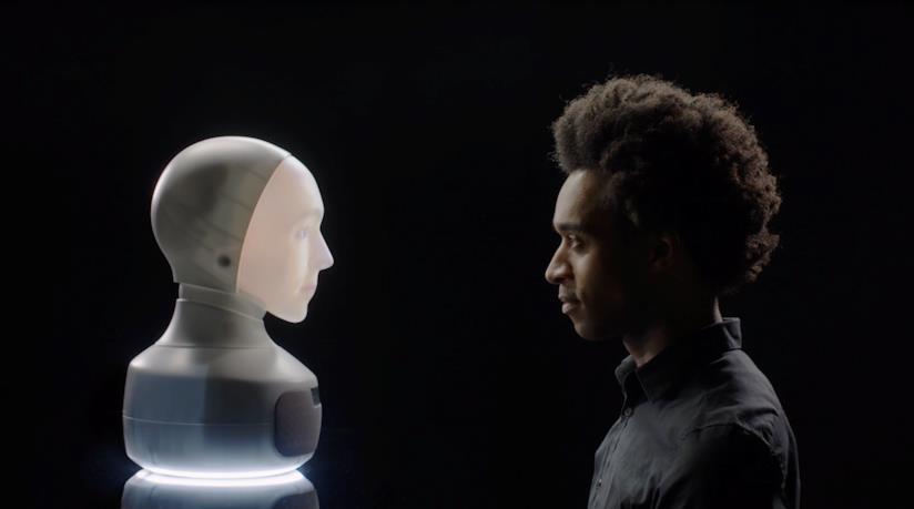 Furhat è il robot social che dà un volto agli assistenti vocali Una foto promozionale del robot social Furhat