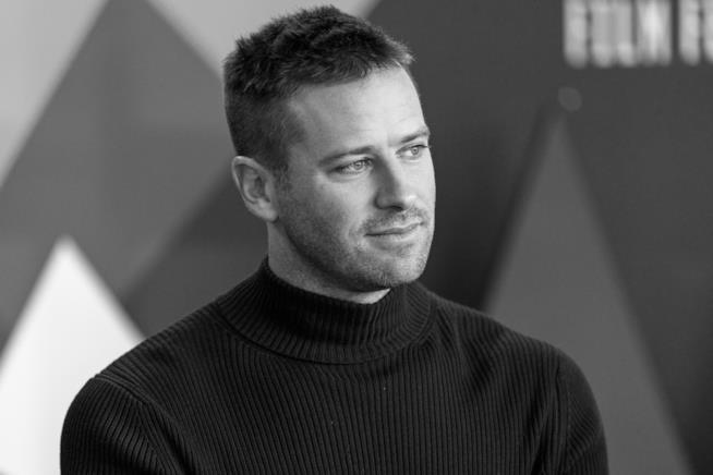 Armie Hammer è il nuovo Batman? C'è un po' di confusione Un primo piano dell'attore Arnie Hammer