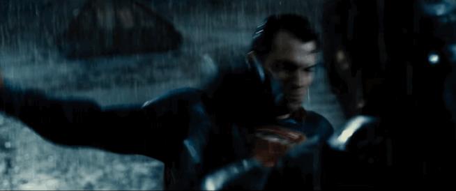 Batman V Superman, la lotta Gif del film Batman V Superman: Dawn of Justice