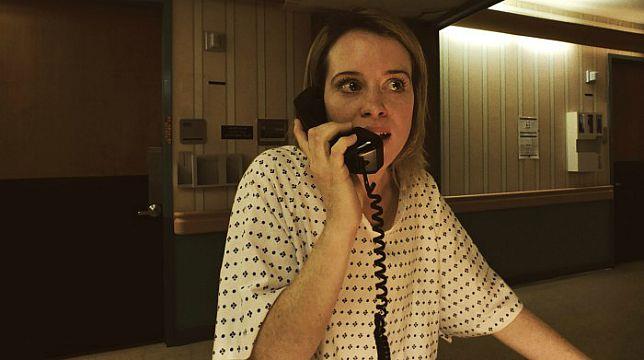 Unsane, la recensione del nuovo thriller di Soderbergh girato con un Iphone Claire Foy in una scena di Unsane