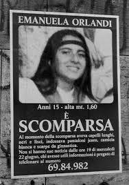 Il manifesto diffuso dalla famiglia dopo la sparizione di Emanuela Orlandi Il manifesto per la ricerca di Emanuela Orlandi