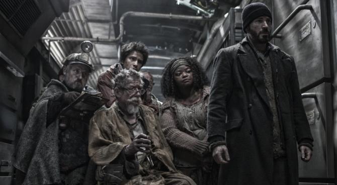 Al TCA Kevin Reilly ha parlato della nuova serie Snowpiercer, ecco cosa ha detto Una scena dal film Snowpiercer di Bong Joon-ho