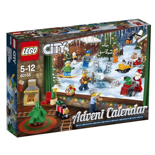 Un set tutto natalizio nel calendario dell'avvento di LEGO City Il calendario dell'avvento di LEGO City