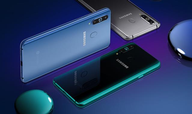 Samsung presenta il Galaxy A8s e annuncia una collaborazione con la falsa Supreme Immagine stampa del nuovo Samsung Galaxy A8s