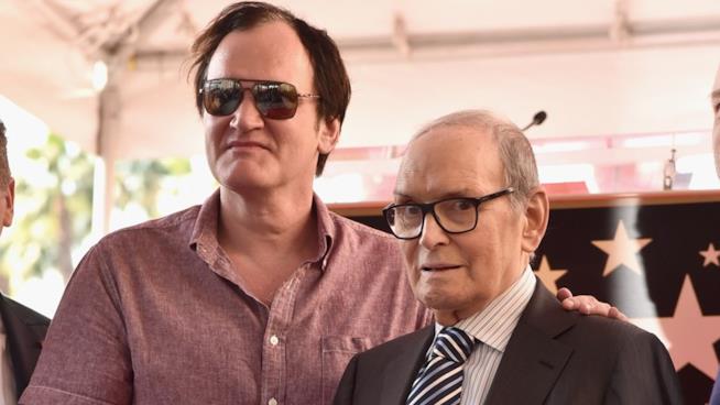 Morricone non ha dato del cretino a Tarantino Quentin Tarantino ed Ennio Morricone alla cerimonia per la Walk of Fame