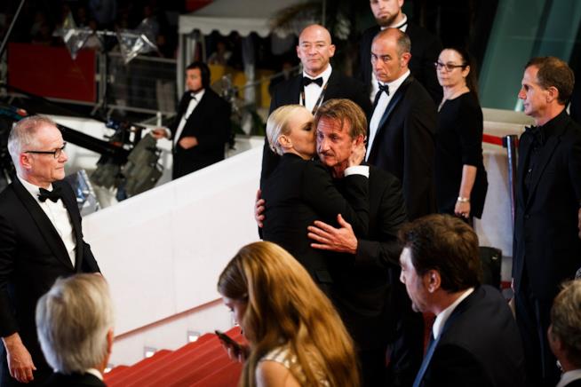 Charlize Theron e Sean Penn - C'eravamo tanto amati Charlize Theron e Sean Penn - C'eravamo tanto amati