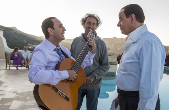 Loro 2 Apicella canta per Silvio Berlusconi