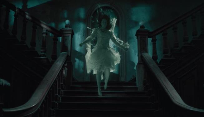 Sono iniziate le riprese di The Lodgers ed è già disponibile il teaser trailer Lo spettro del film horror The Lodgers