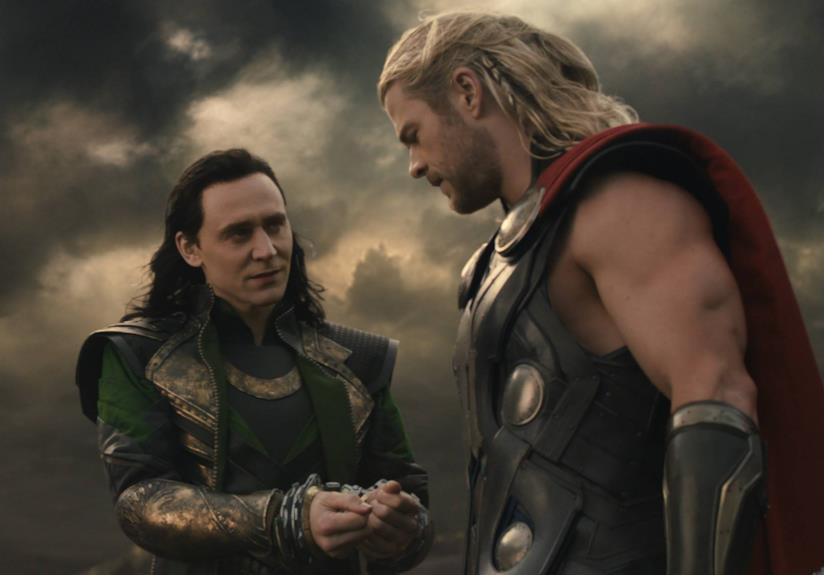 Thor visiterà Alfheim in Avengers: Endgame? Chris Hemsworth e Tom Hiddleston in Thor: The Dark World