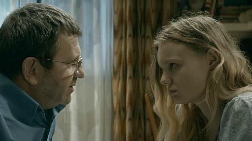 Cristian Mungiu porta sul grande schermo Un padre, una figlia Scena tratta dal film: Un padre, una figlia