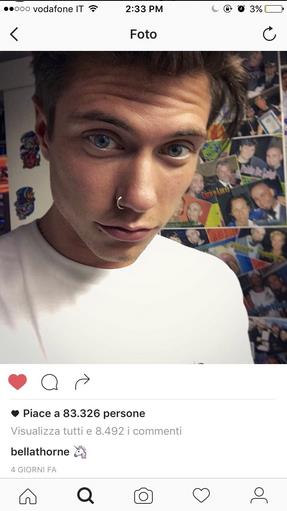 Benji likato da Bella Thorne La foto di Benjamin Mascolo commentata da Bella Thorne