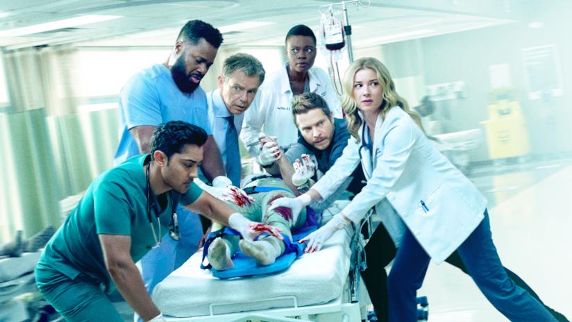 The Resident: la produzione si ferma e dona forniture mediche all'ospedale di Atlanta The Resident, un'immagine della stagione 3