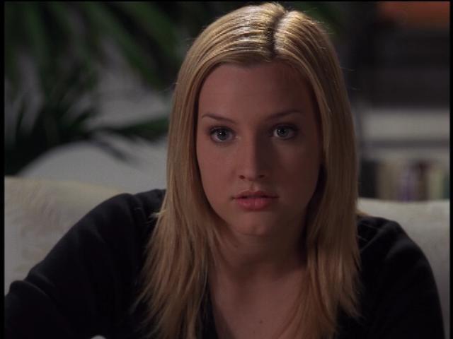 Ashlee Simpson - Cecilia Smith Ashlee Simpson in Settimo cielo