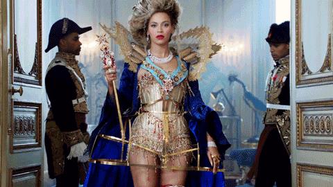 Beyoncé Beyoncé in atteggiamenti regali