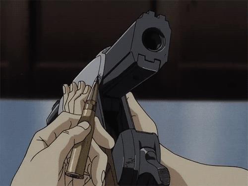 Un fucile in Cowboy Bebop Un'arma viene caricata in una scena di Cowboy Bebop