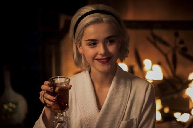 Le Terrificanti Avventure di Sabrina rinnovato per 16 episodi Un'immagine da Le Terrificanti Avventure di Sabrina