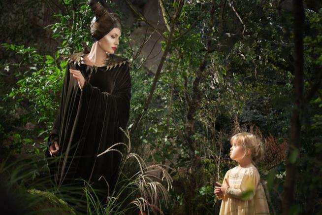 Angelina Jolie conferma il suo ritorno in Maleficent 2 Angelina Jolie in una scena del primo Maleficent