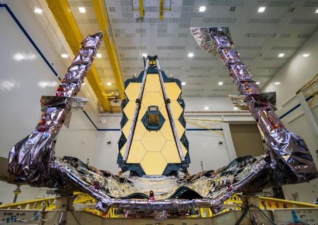 NASA: portato a termine l'assemblaggio del nuovo telescopio spaziale James Webb Il telescopio spaziale James Webb