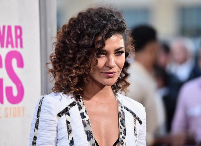 Jessica Szohr in The Orville Jessica Szohr in primo piano