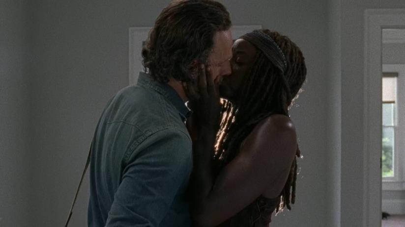 Andrew Lincoln manda un messaggio a Danai Gurira per l'uscita da The Walking Dead Rick e Michonne in The Walking Dead