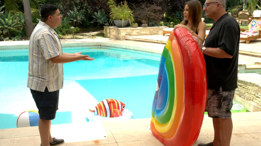 Modern Family 10 thumb ep 02