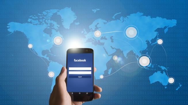 Facebook userà il proprio satellite per garantire Internet Logo di Facebook