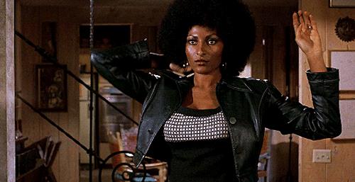 Foxy Pam Grier nel ruolo di Foxy Brown