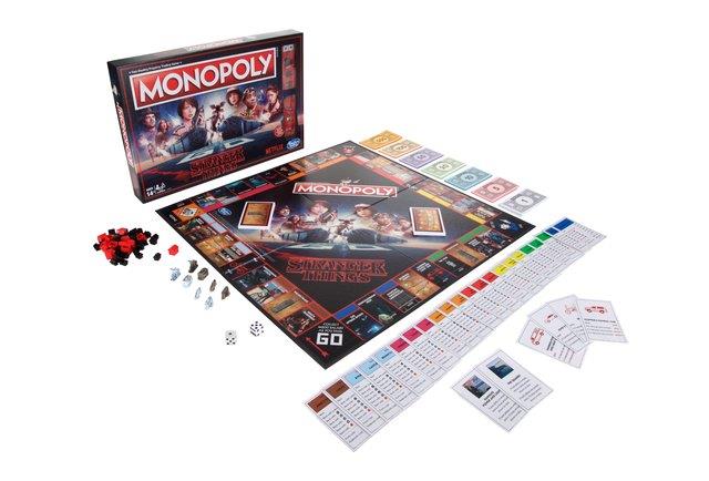 Il Monopoly di Stranger Things con il tabellone e le pedine