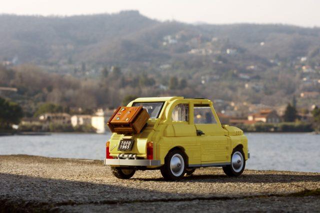 In partenza per un viaggio con la Fiat 500 di LEGO È stupenda la nuova Fiat 500 di LEGO: si parte!