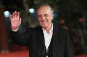 Dario Argento entra nel mondo delle serie TV con Longinus Un mezzo busto di Dario Argento