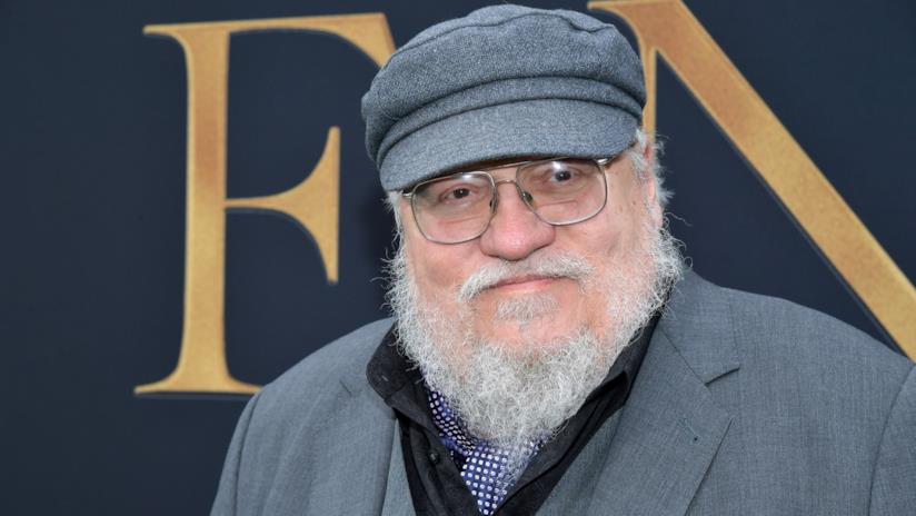 Il Signore degli Anelli: George R.R. Martin ha criticato l'opera di Tolkien George R.R. Martin alla prima di Tolkien