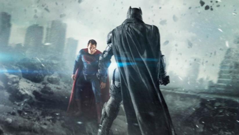 Zack Snyder ha promesso ai fan che Superman avrà un ruolo importantissimo in Justice League Batman e Superman in uno scontro