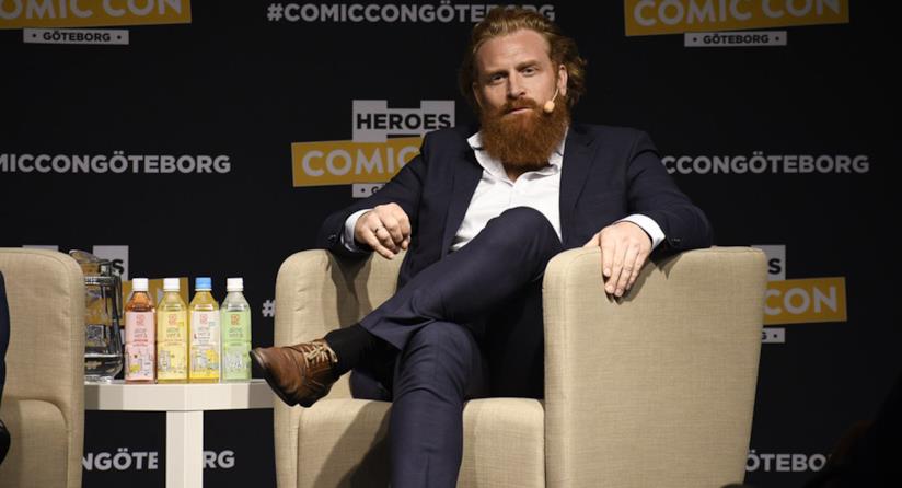 Kristofer Hivju positivo al coronavirus: autoquarantena per il cast di The Witcher Kristofer Hivju al Comic Con di Goteborg