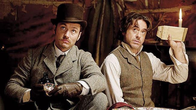Sherlock Holmes: il terzo capitolo del franchise in arrivo a Natale 2020 Jude Law e Robert Downey Jr. in Sherlock Holmes
