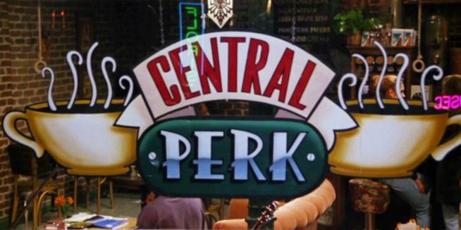 Il Central Perk potrebbe diventare di Lego L'insegna del famoso Central Perk di Friends