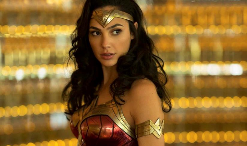 Occorrono più supereroi di sesso femminile Wonder Woman in primo piano