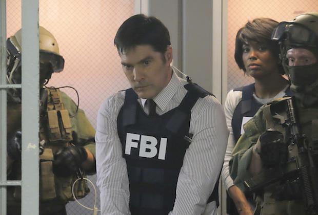 Aaron Hotch sul set di Criminal Minds La CBS ha rinnovato Criminal Minds per una stagione 12